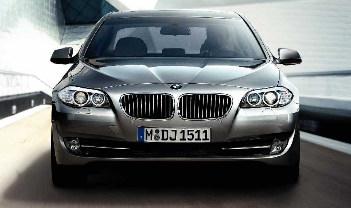 Посібник з експлуатації BMW: огляд місця водія