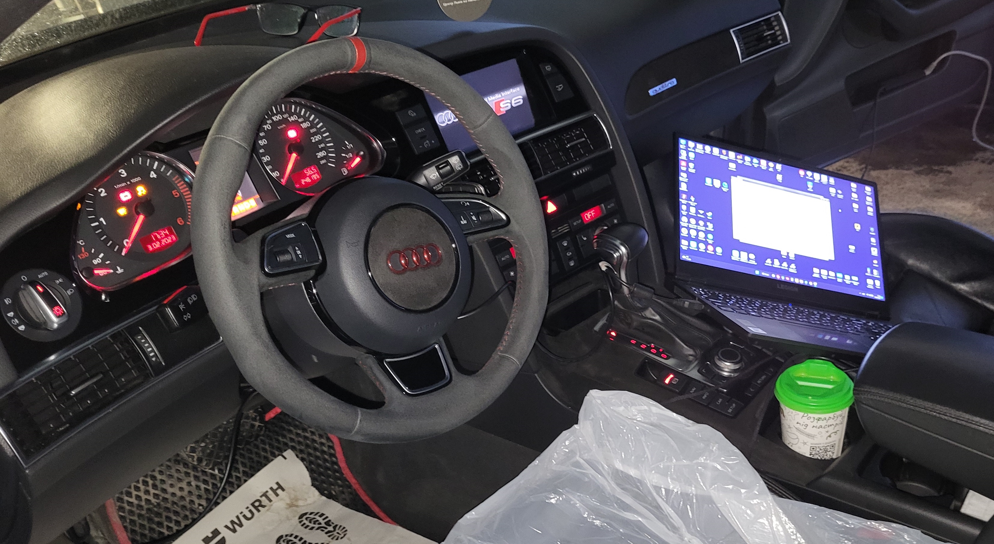 Відновлення до заводської прошивки блоку управління двигуном VAG на прикладі Audi A6 C6