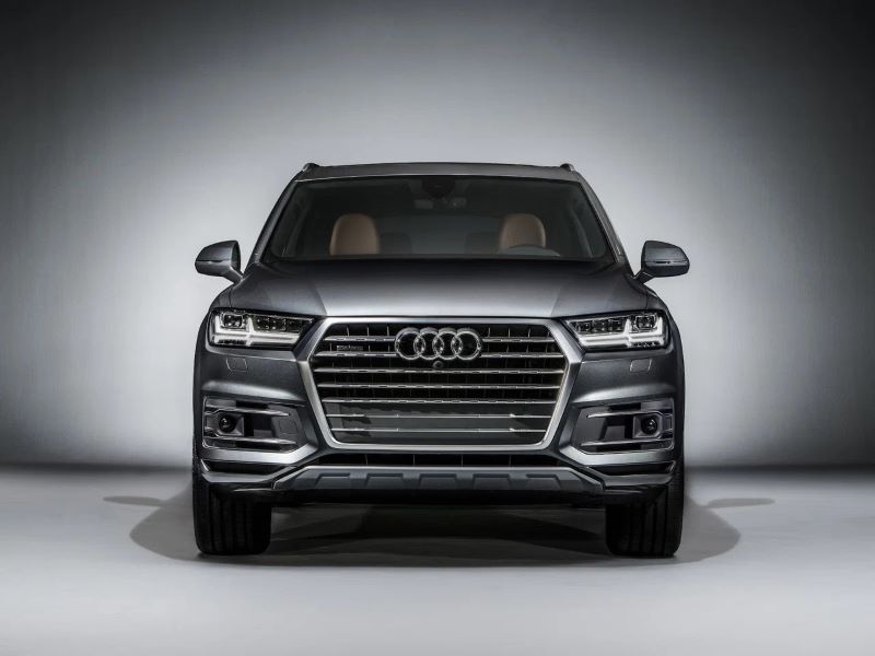 Audi Q7 4M is the embodiment of a dream for fans of the German automotive industry