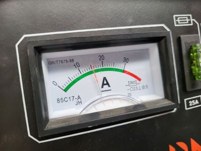 Ampere: discovering the electrical world