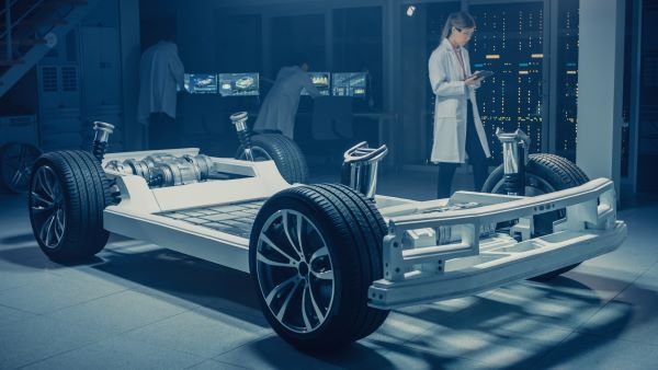 Женщины и автомобильная промышленность: изобретения, которые повысили комфорт и безопасность водителей